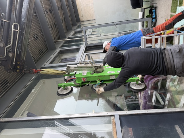 About Morden Glazing